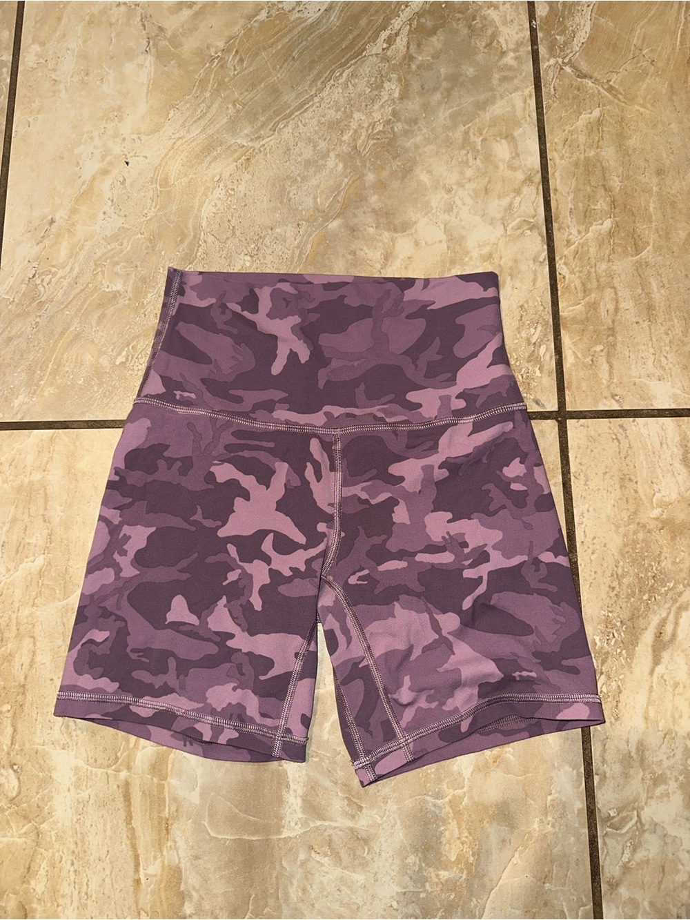Incognito Camo Pink Taupe Multi Lululemon Align Shorts Size 4